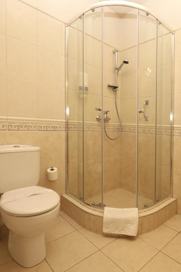 Bialy Dom Henlex Hotel Restauracja Πόζναν Εξωτερικό φωτογραφία