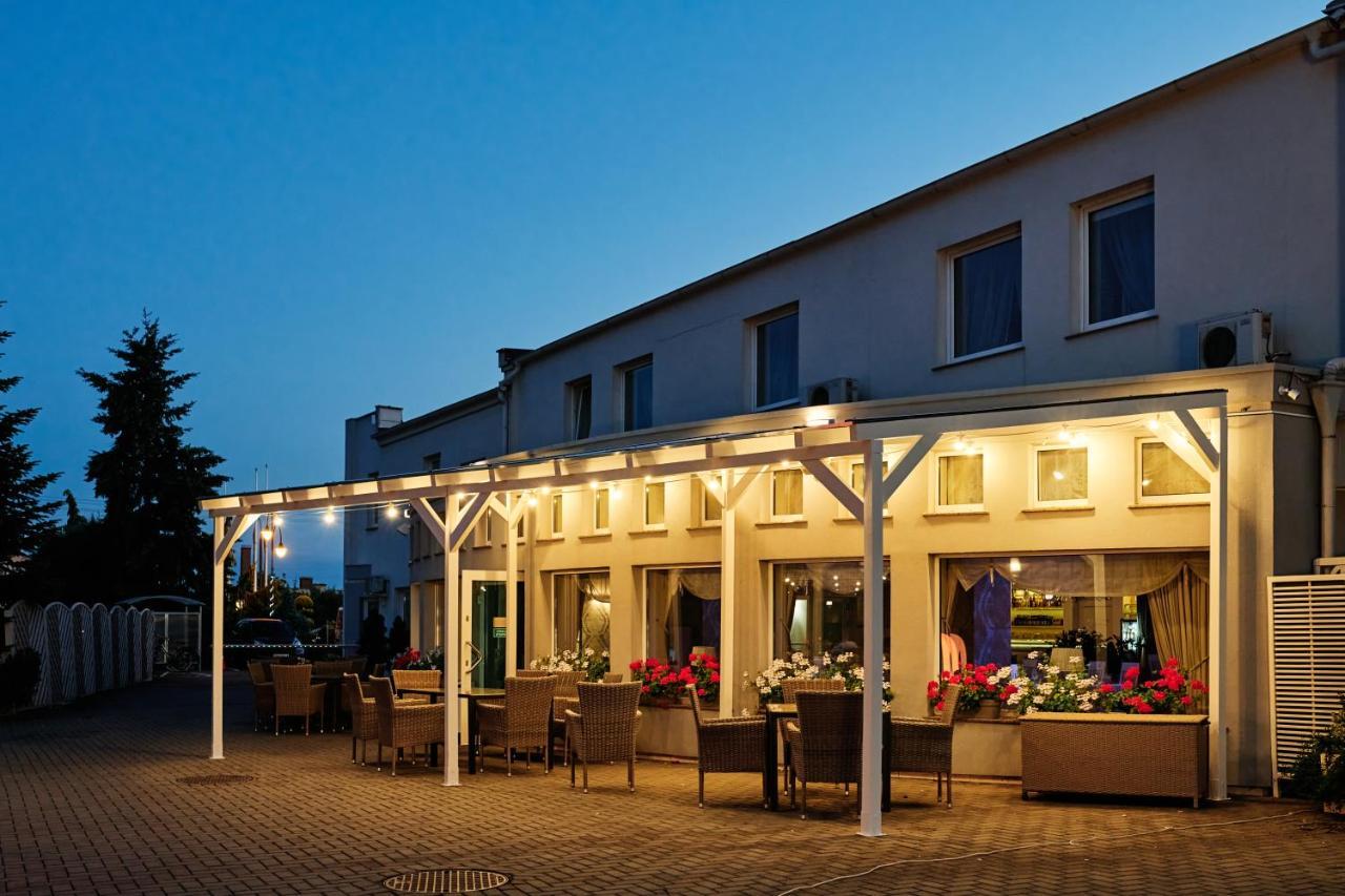 Bialy Dom Henlex Hotel Restauracja Πόζναν Εξωτερικό φωτογραφία