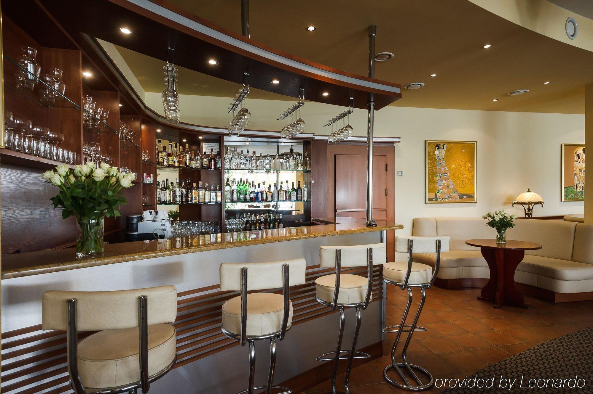 Bialy Dom Henlex Hotel Restauracja Πόζναν Εξωτερικό φωτογραφία