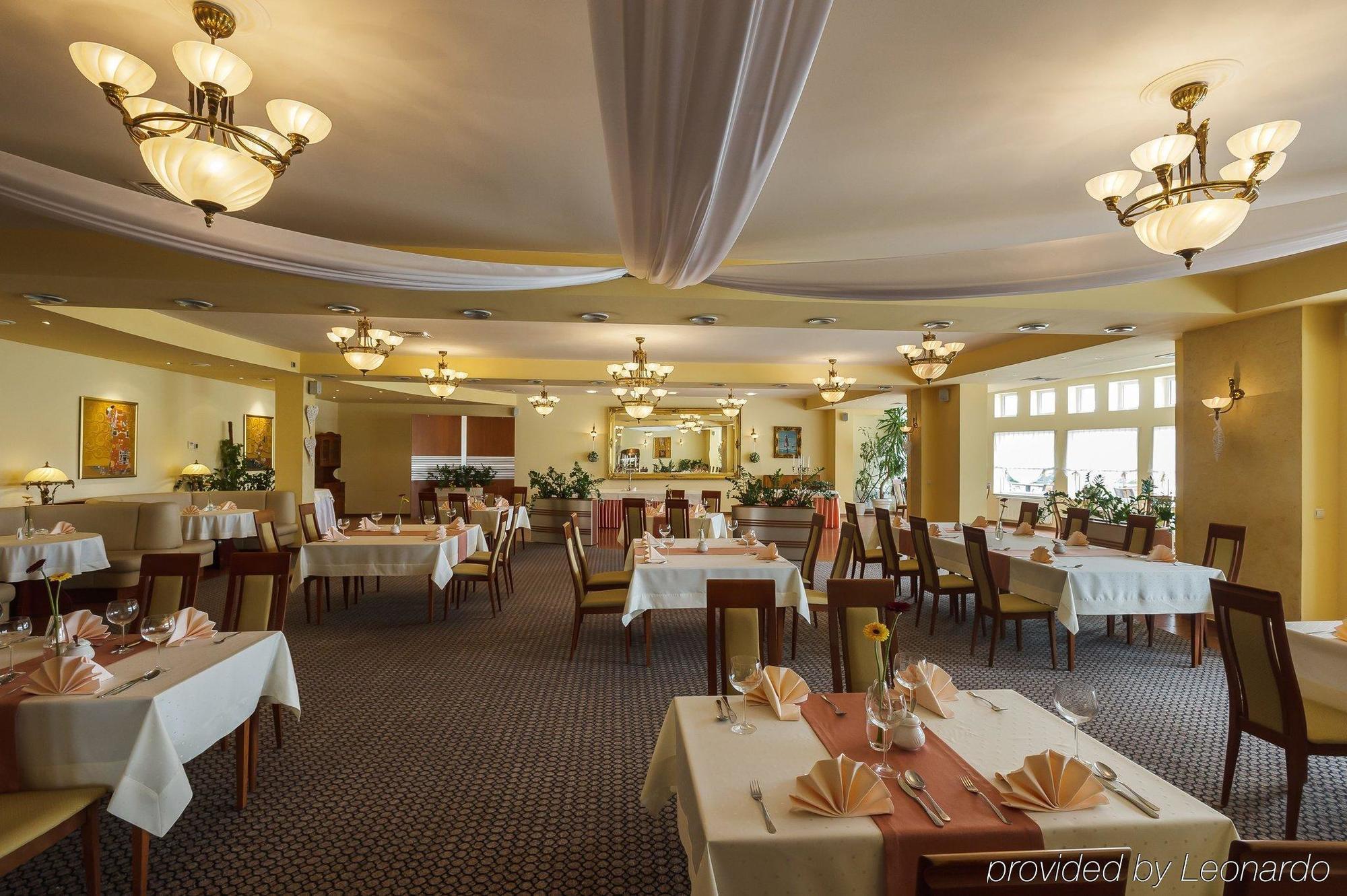 Bialy Dom Henlex Hotel Restauracja Πόζναν Εξωτερικό φωτογραφία
